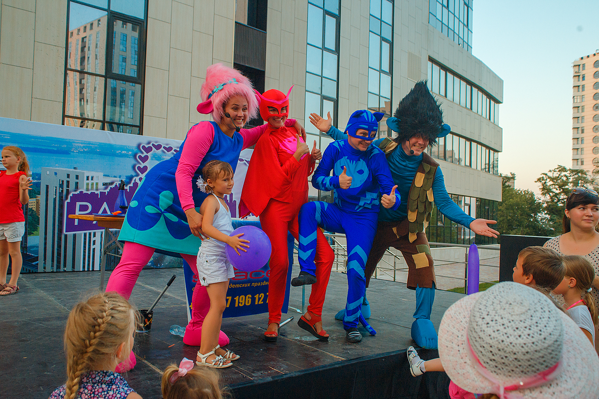 STARSPACE — Kinderanimation & Partyservice in Bremen und Stade