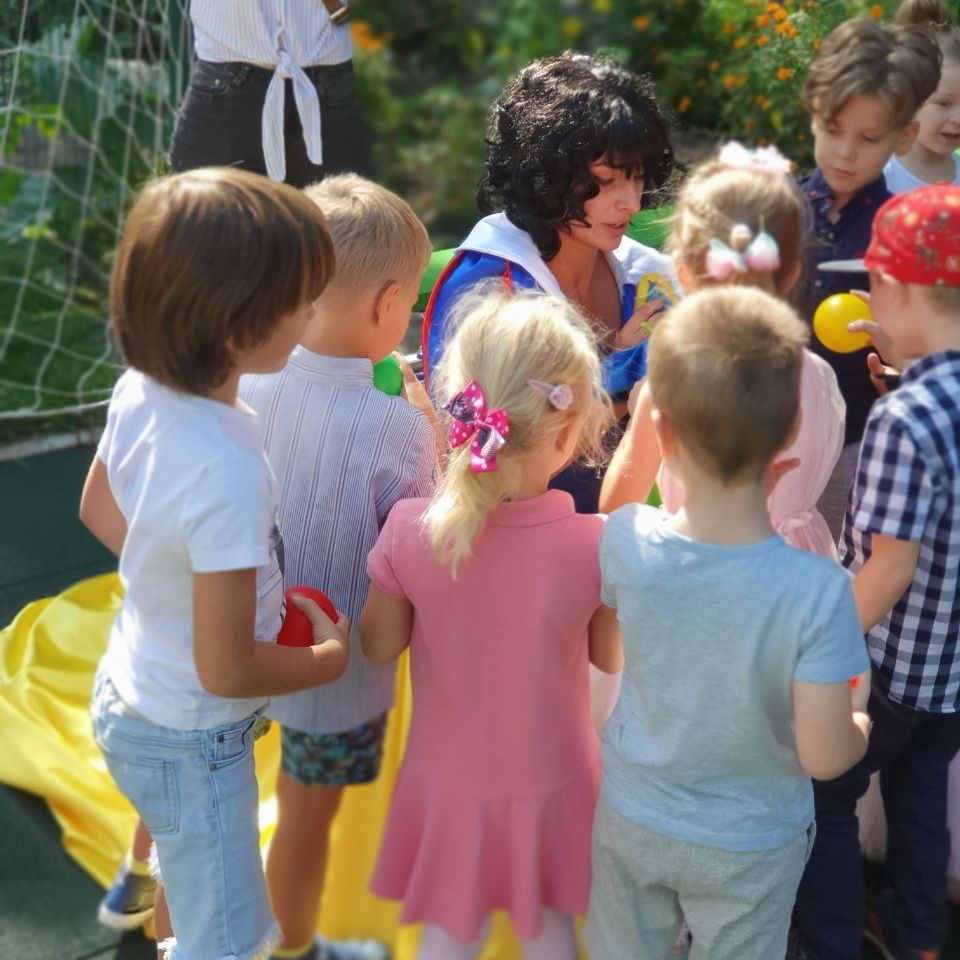 Children's animation at a birthday party — STARSPACE Bremen