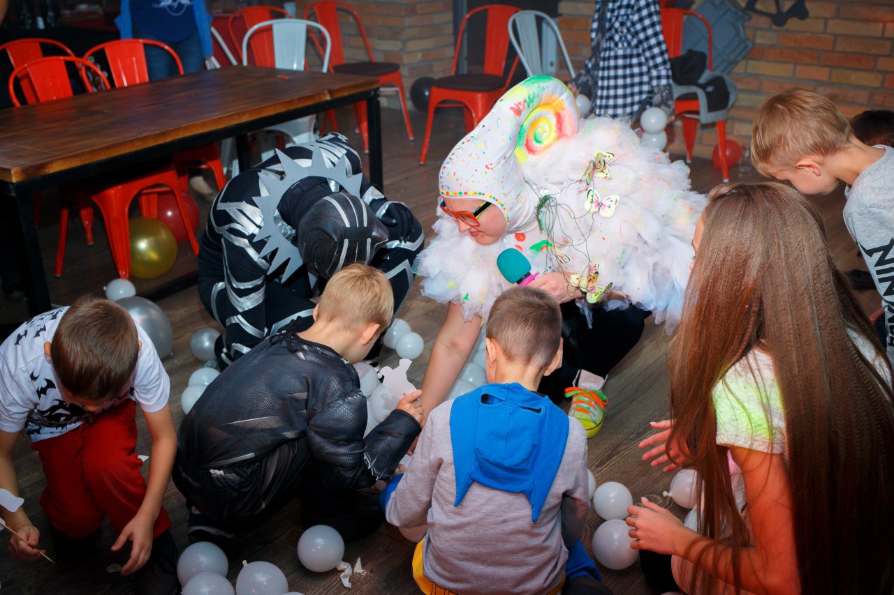 Children's animation at a birthday party — STARSPACE Bremen