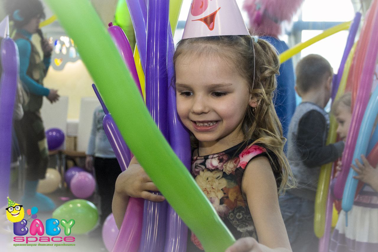 Ballondiskothek auf einem Kinderfest — STARSPACE Bremen