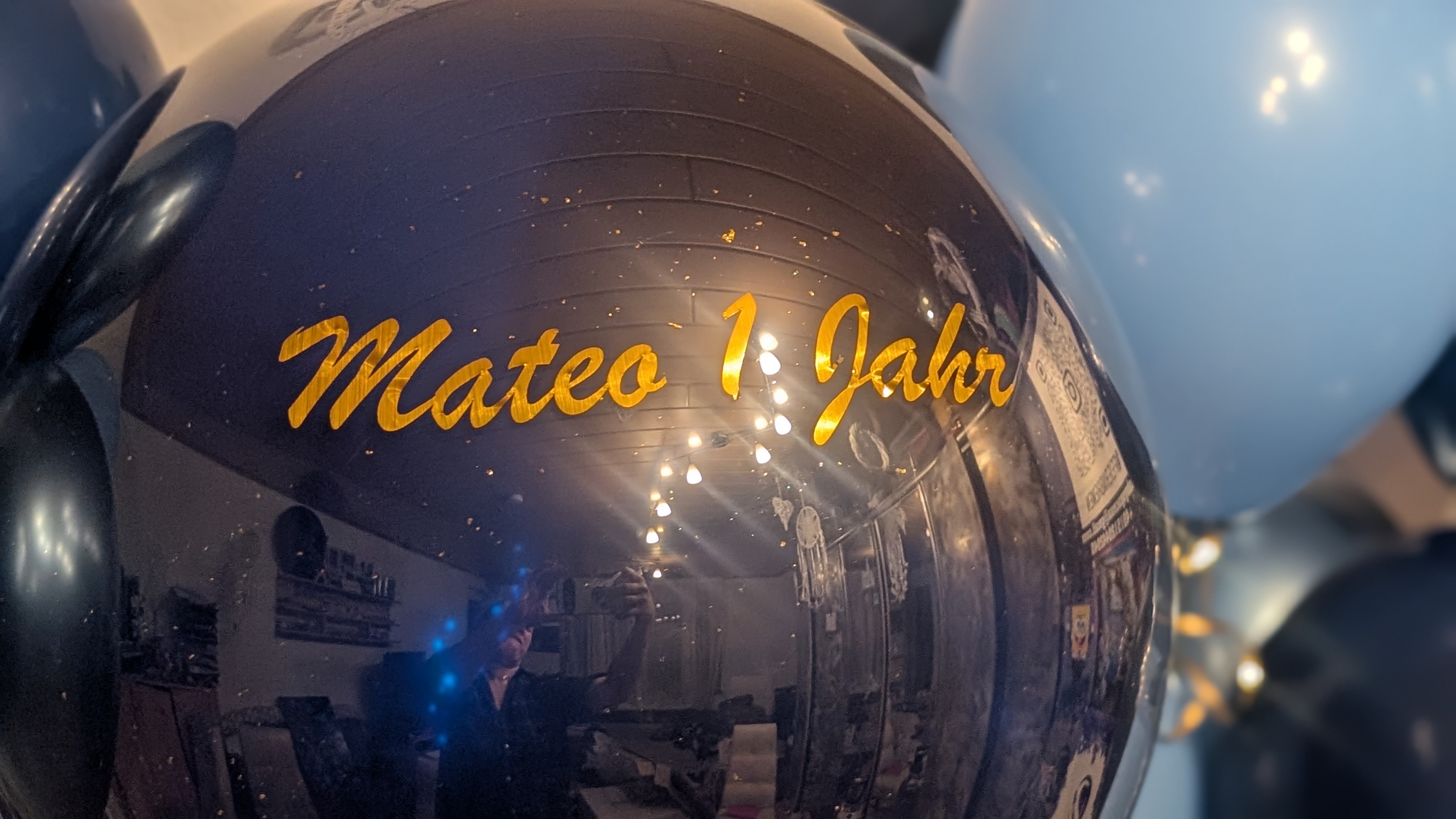 Aerodesign & Heliumkompositionen für Feiern — STARSPACE Bremen