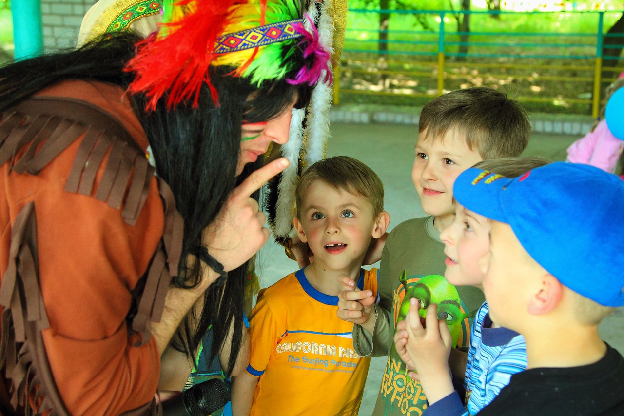 Children's animation at a birthday party — STARSPACE Bremen
